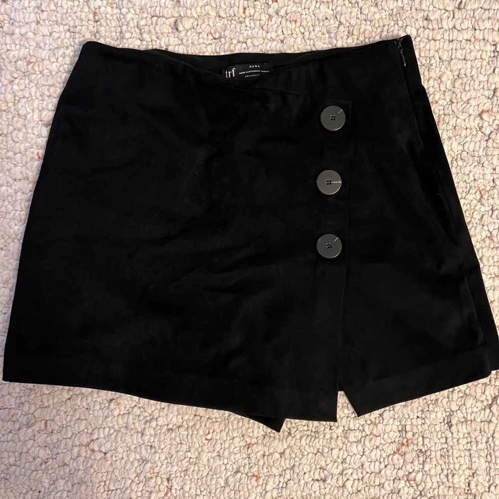 ZARA Black Faux Suede Mini Skort
